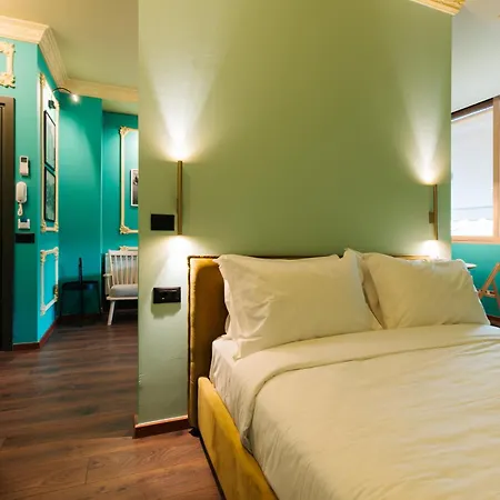 Roots Apartment *
